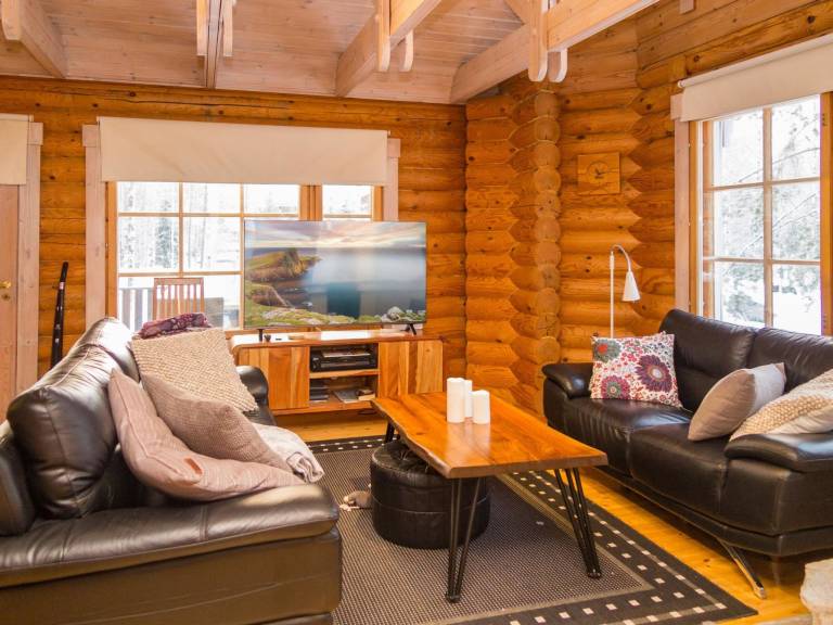 Vacation home with sauna & terrace | Nature view — photo 2