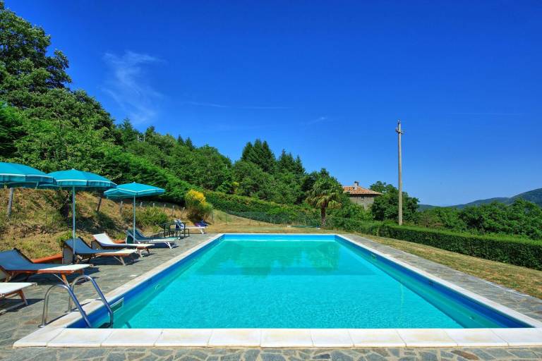 Family-friendly villa with terrace, private pool & garden | Dogs allowed — photo 2