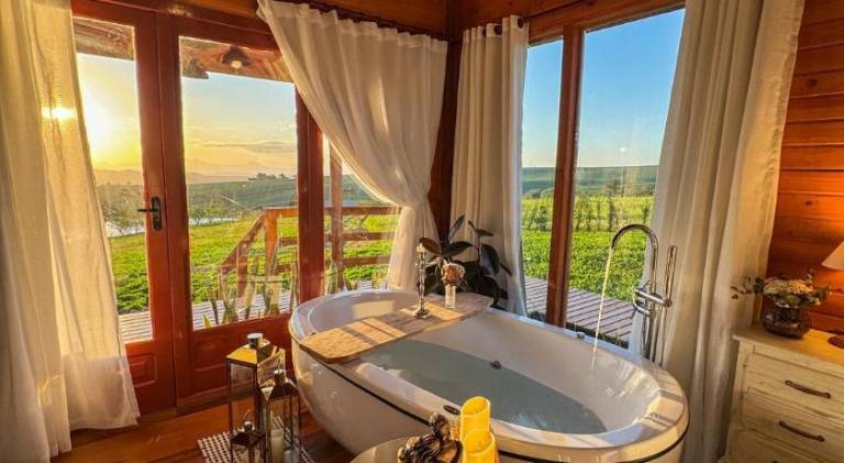 Wonderful lodge with garden, private pool & barbecue | Pet-friendly — photo 3