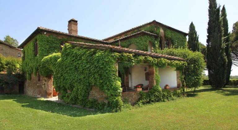 Villa with pool in Siena