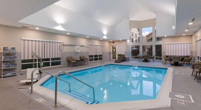 Hampton Inn & Suites Chicago/Hoffman Estates — photo 4