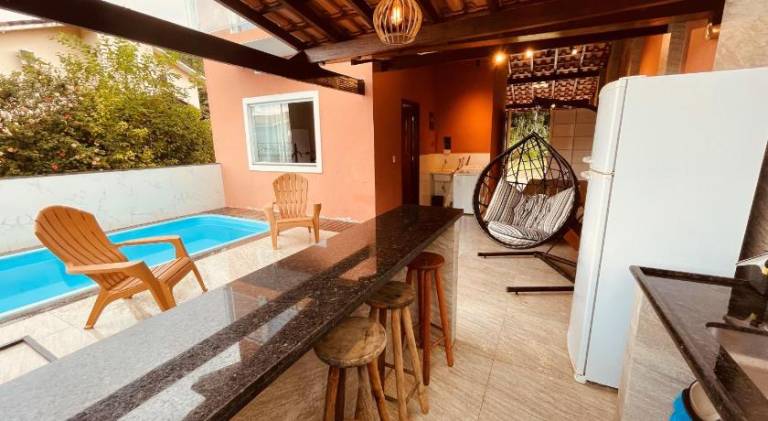 Vacation home with pool — photo 5
