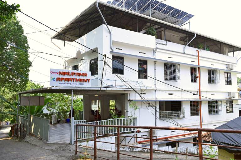 NIRUPAMA HOTEL ALUVA