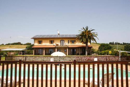 Beautiful apartment with garden | Pet-friendly in Rosignano Marittimo