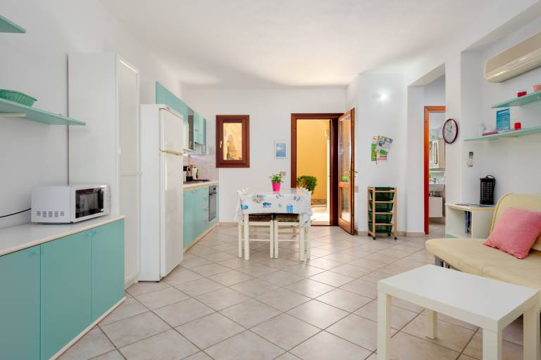 Vacation home with grill, fast internet & patio | Garden view | Pets are welcome — photo 3