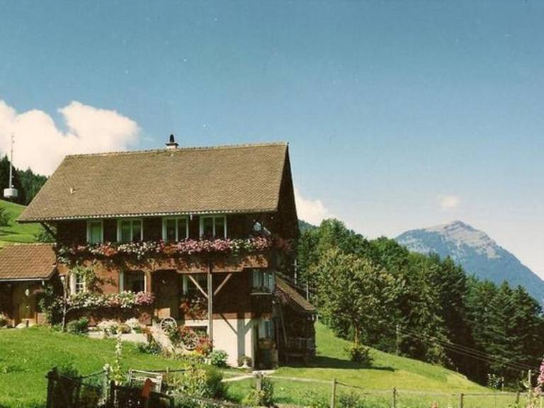 Ferienwohnung in Lauerz, Brunnen SZ für max. 6 Personen Ferienwohnung in Lauerz, Brunnen SZ für max. 6 Personen