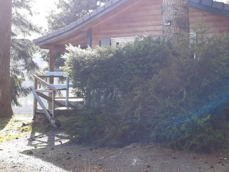 Child-friendly pleasant chalet with terrace & heated pool | Pets allowed — photo 4