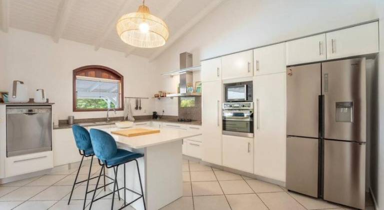 Fully equipped spacious villa with patio, private pool & barbeque | Good for workation | Pets are welcome — photo 3