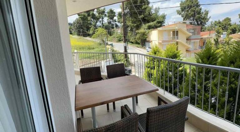 Rental apartment with grill, garden & patio — photo 2
