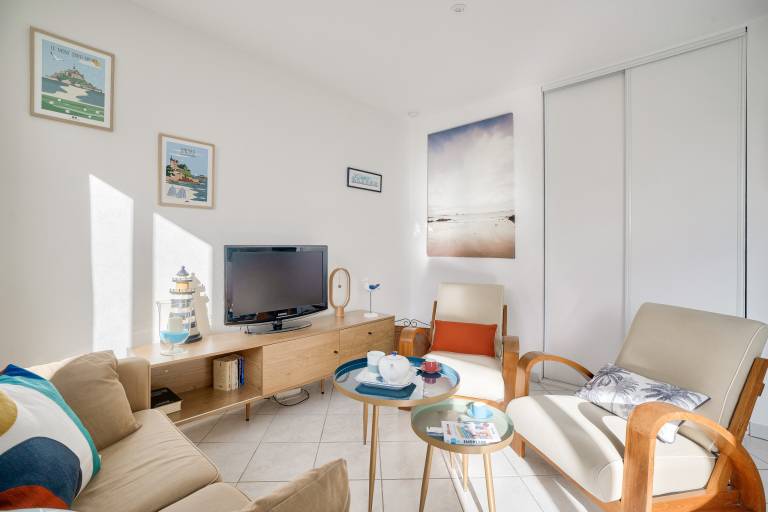 Rental apartment with 1 room for 3 persons in Dinan