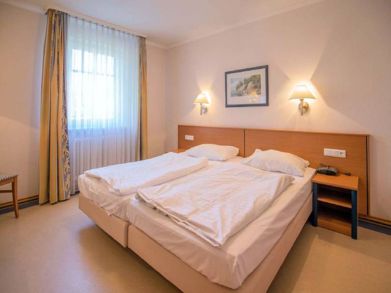 Klassik Ferienwohnung mit 1 Schlafzimmer und Terrasse im Erdgeschoss — photo 3