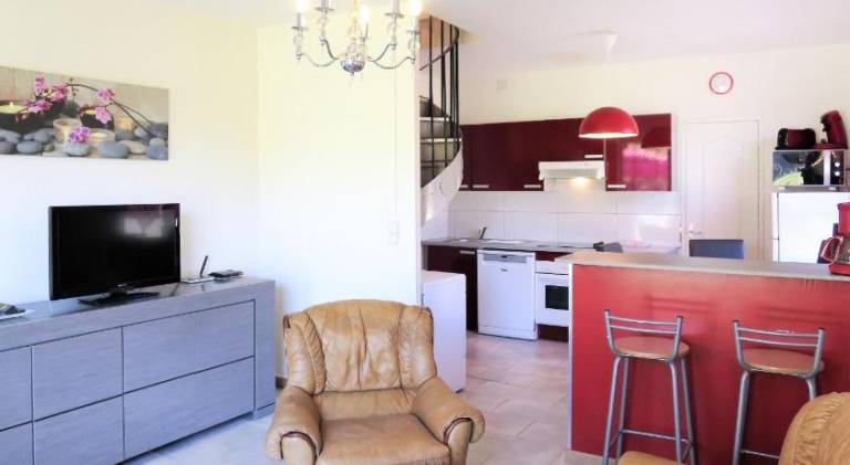 House with 3 rooms for 6 persons — photo 2