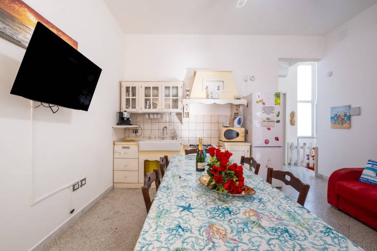 House with barbeque, fast internet & patio | Sea view | Close to the beach | Pet-friendly — photo 2