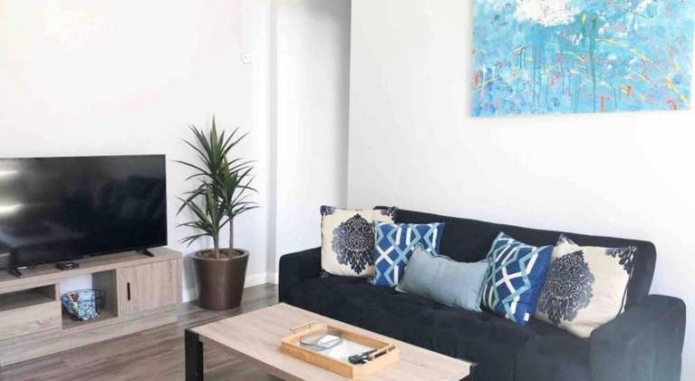 Downtown SD 2BR Suite Free Parking Conv Center