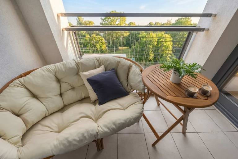 Studio with fast internet in Warsaw