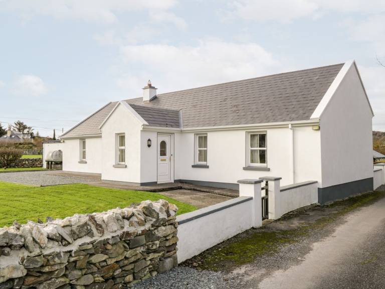 House Louisburgh