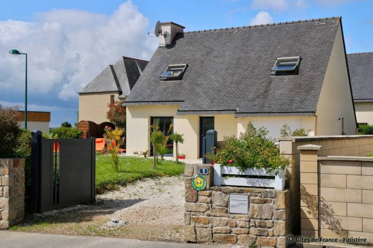 Gite with terrace, barbeque & yard | Pets are welcome — photo 2