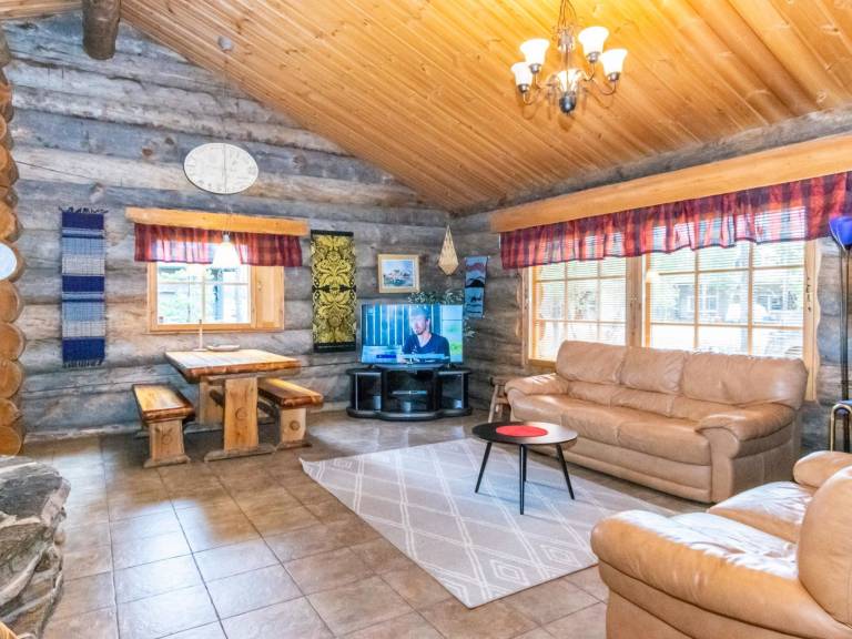 Vacation home with sauna — photo 3
