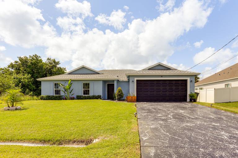House  Port St. Lucie