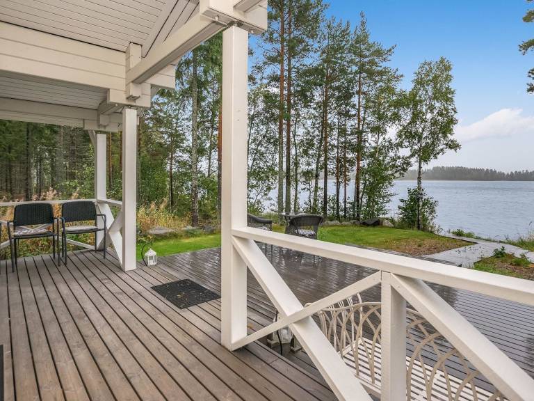 Vacation home with sauna & terrace | Nature view — photo 3