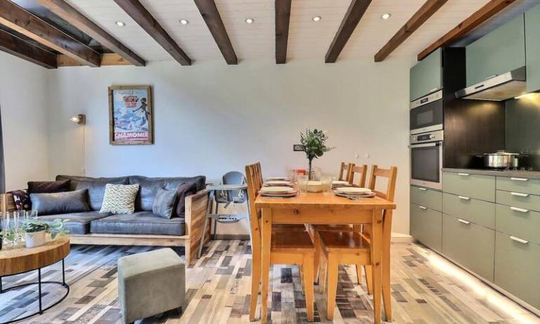 Holiday apartment with 1 room for 6 persons in Morzine