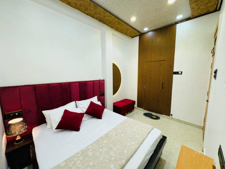House with 1 room for 4 persons in Tola