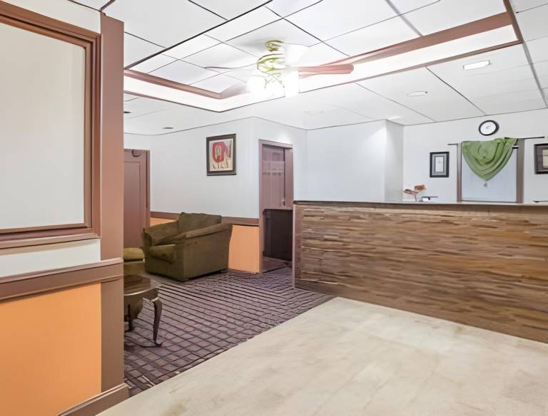 Americas Best Value Inn Holly Springs — photo 4