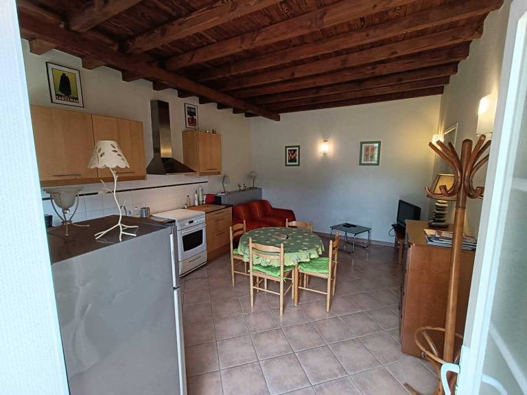 Gite with yard, patio & grill — photo 4