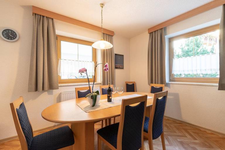 Holiday apartment with 3 rooms for 8 persons in Laengenfeld