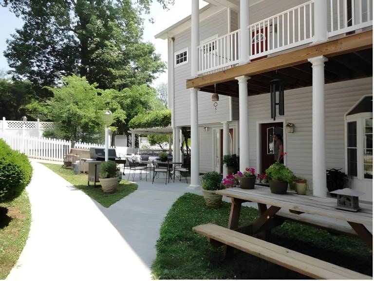 Acorn Hill Lodge and Spa — photo 3
