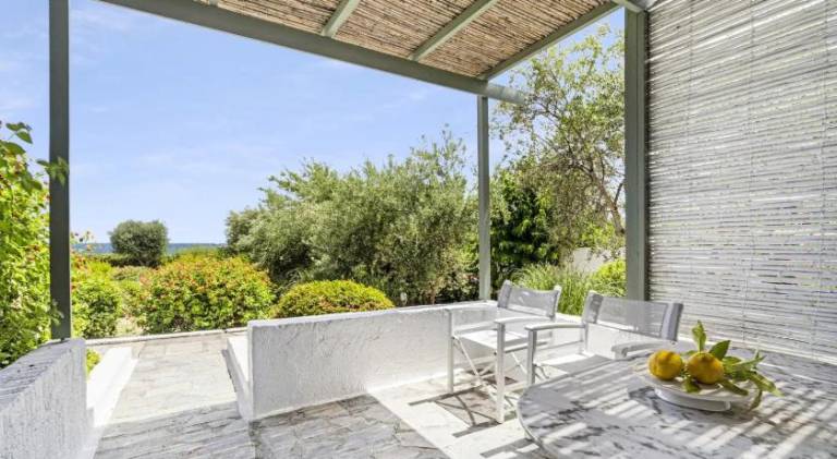 Holiday apartment with terrace & garden — photo 2