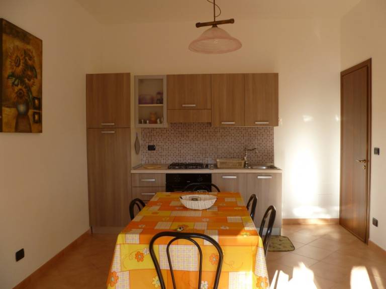 Family-friendly lovely villa with yard | Pets are welcome — photo 2