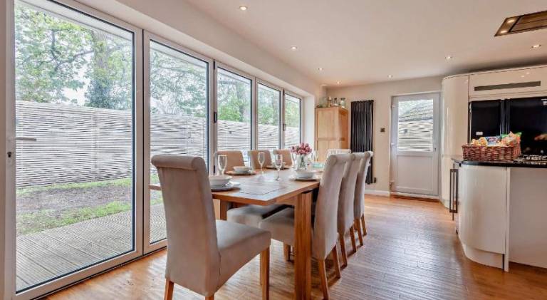 Vacation home with 4 rooms for 8 persons in Christchurch