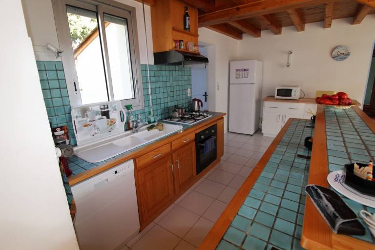 Fully equipped house with garden & barbecue | Garden view | Pets allowed — photo 2