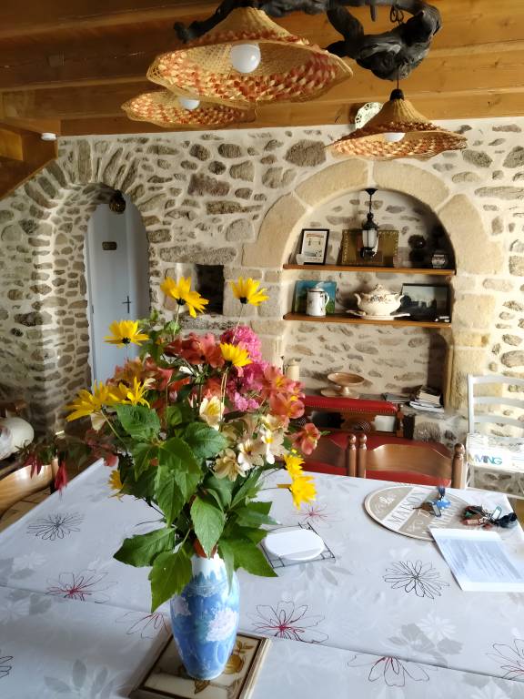 Holiday Home 'Gite Renouard' with Private Garden, Wi-Fi and Air Conditioning — photo 4