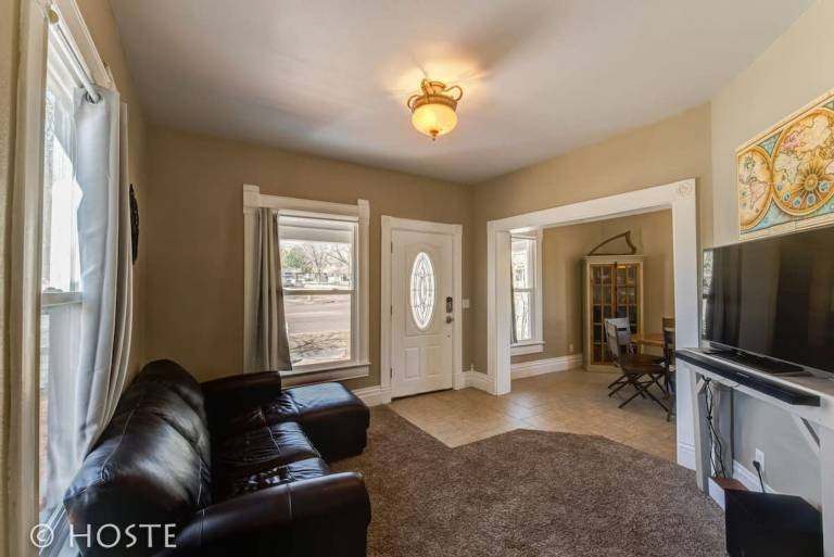 Children-friendly beautiful house with fast internet & garden | Mountain view | Pets are welcome — photo 4