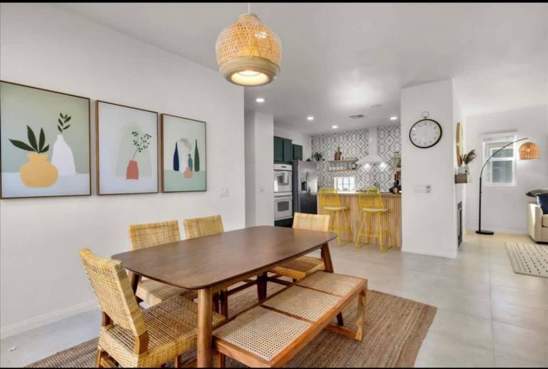 Family-oriented wonderful vacation home with private pool | Pets are welcome — photo 2
