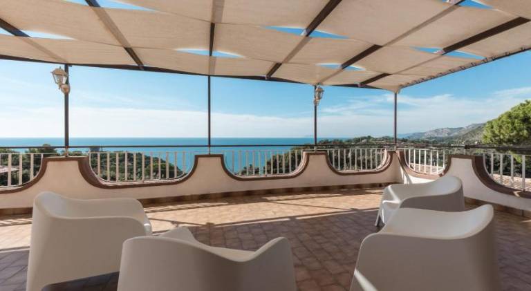 Holiday apartment with 3 rooms for 12 persons in Gaeta
