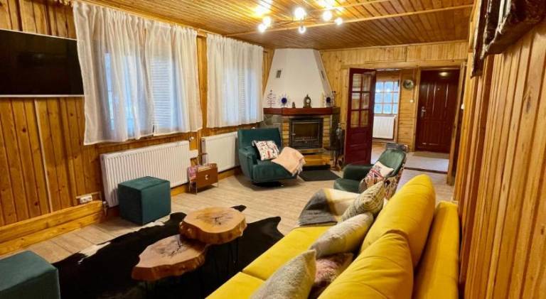House Podurile Văii Negre