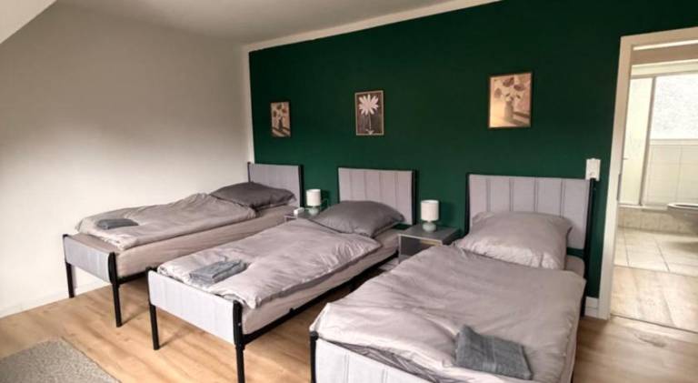 Rental apartment with 3 rooms for 6 persons — photo 4