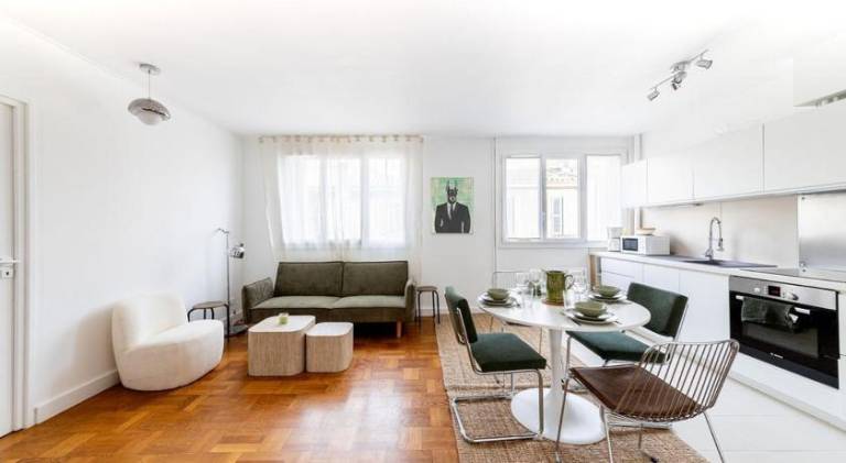 Charming 3room apartment - 6 people - Historic Center - Elevator in Avignon