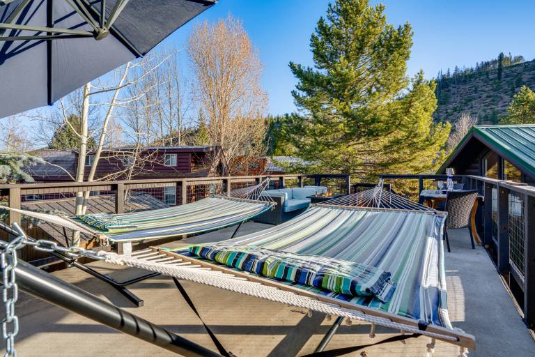 4 Mi to Slopes! Breck Mtn Base w/ Hot Tub Access in Breckenridge, CO