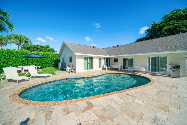 1502 3 Bedroom Waterside Retreat in Delray