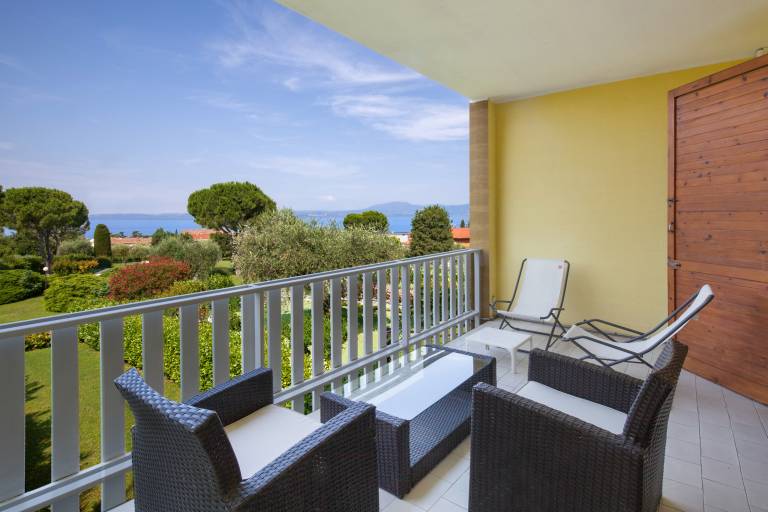 Fully equipped wonderful holiday apartment with barbeque, terrace & garden | Pets are welcome — photo 3