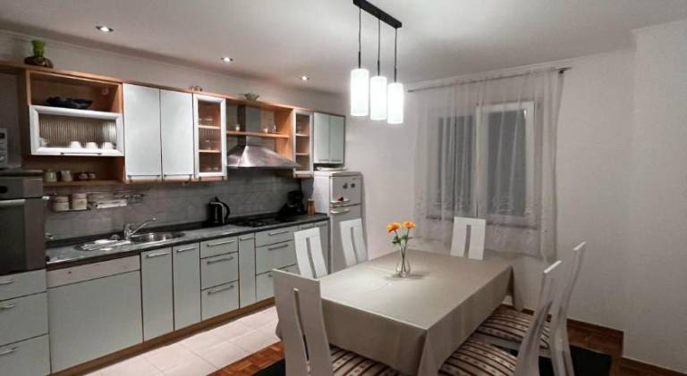 Rental apartment with 2 rooms for 6 persons — photo 3