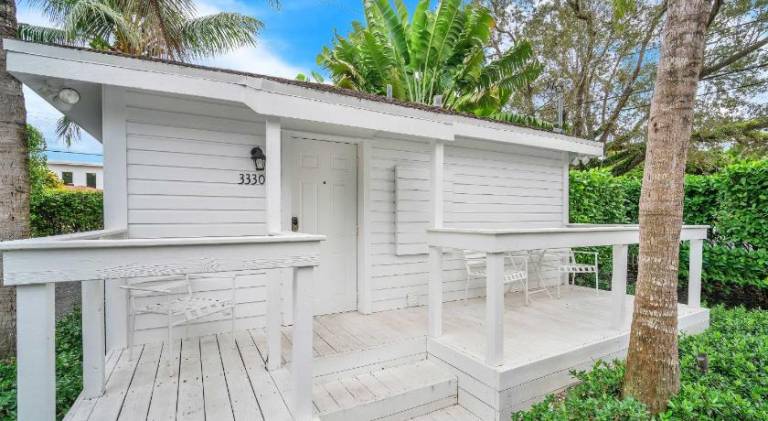 Vacation home with 1 room for 3 persons in Miami, FL