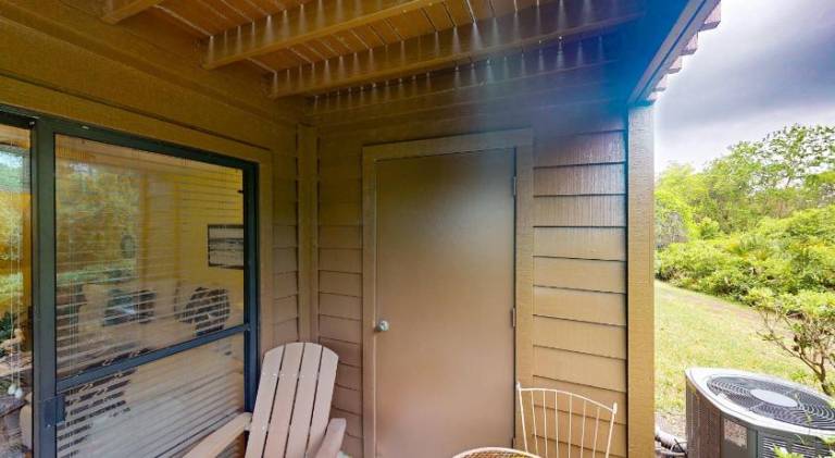 Fully equipped vacation home with private pool & jacuzzi | Beach nearby | Pets are welcome — photo 5