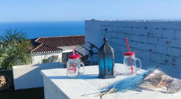House with jacuzzi, private pool & terrace in Mijas