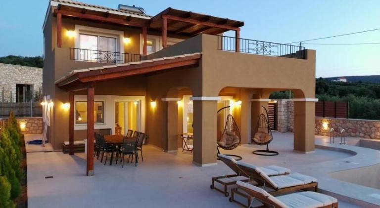 Fully equipped villa with yard, BBQ & terrace | Dogs allowed — photo 2