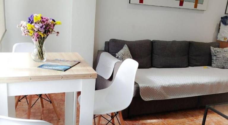 Apartment with patio — photo 2
